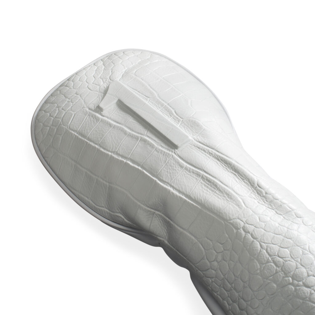 LUX HEADCOVER – EMBOSSED（HC1123） サムネイル写真1