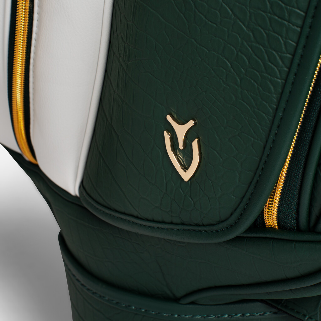 限定仕様のゴールドロゴ