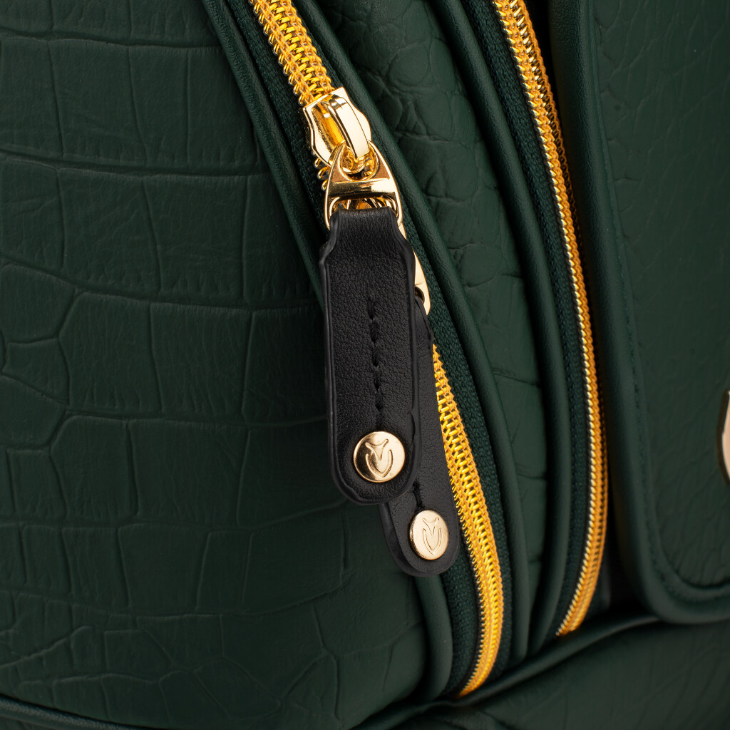 限定仕様のゴールド金具